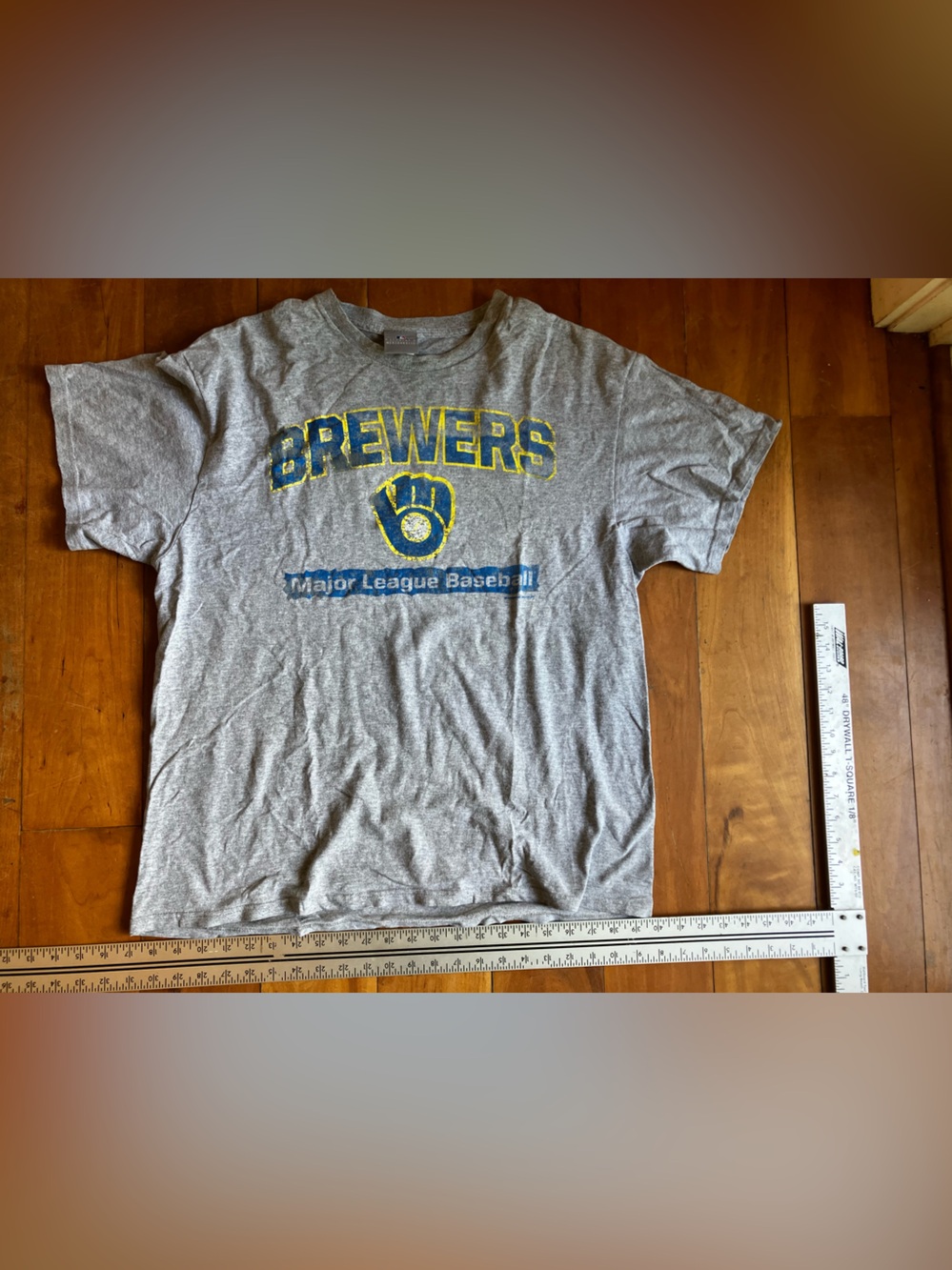 Milwaukee Brewers Gray Graphic Tee